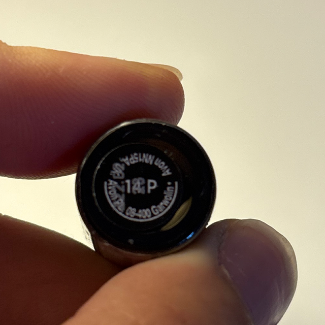 🖤 Correcteur liquide AVON Flawless Match
