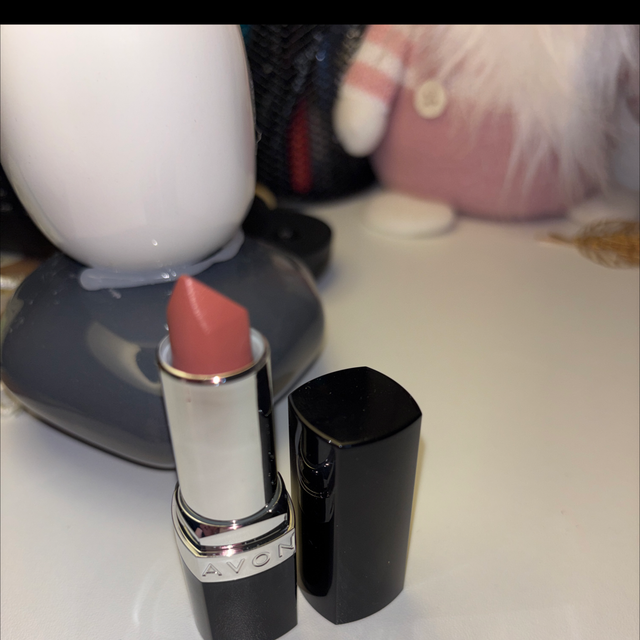 💄 Rouge à lèvres AVON – Cappuccino