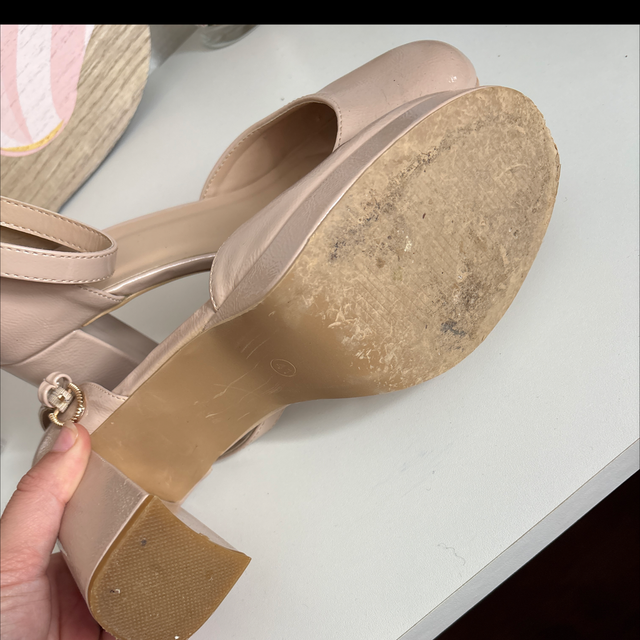 👠 Escarpins à bride – Rose poudré verni