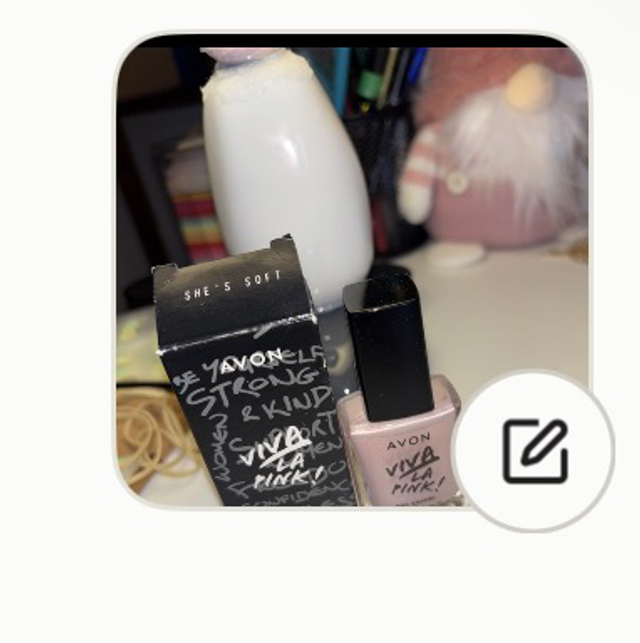 💗 Vernis AVON Viva La Pink! – She’s Soft