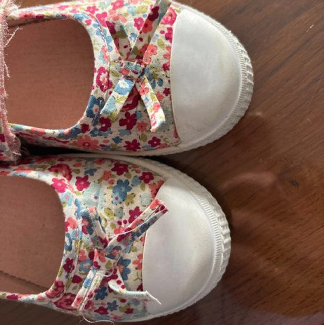 Ballerines / tennis fille fleuries – E.P.C – Taille 30 🌸