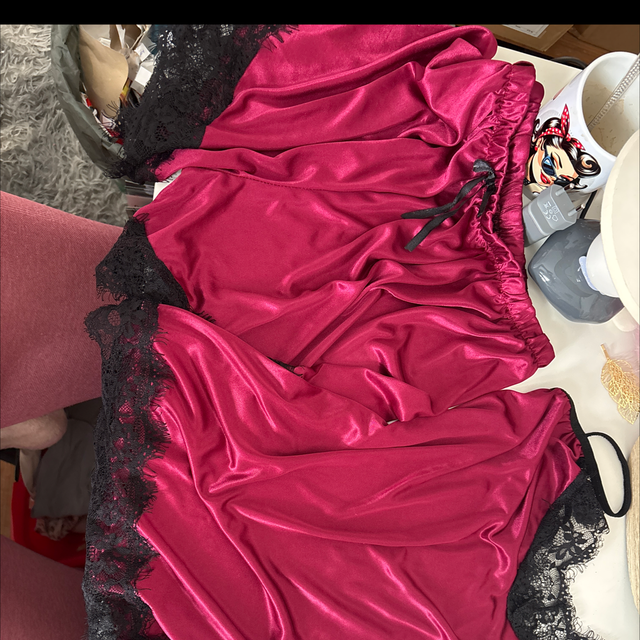 💗 Ensemble lingerie / pyjama satiné rose fuchsia & dentelle noire T40