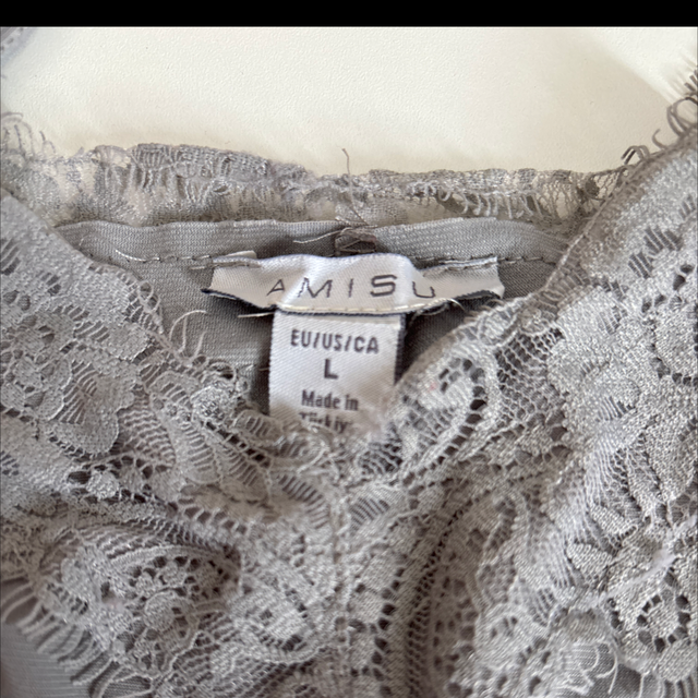 Débardeur  femme gris avec dentelle