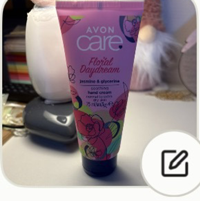 🌸 Crème mains AVON Care – Floral Daydream
