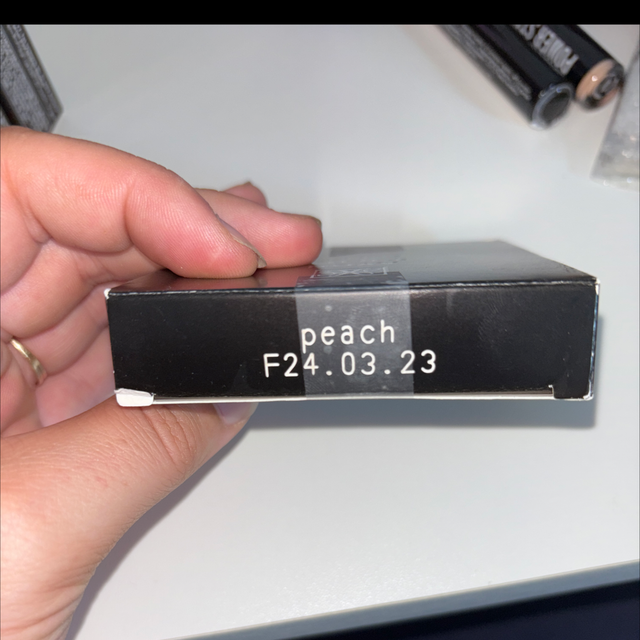 Avon True colour luminous blush peach