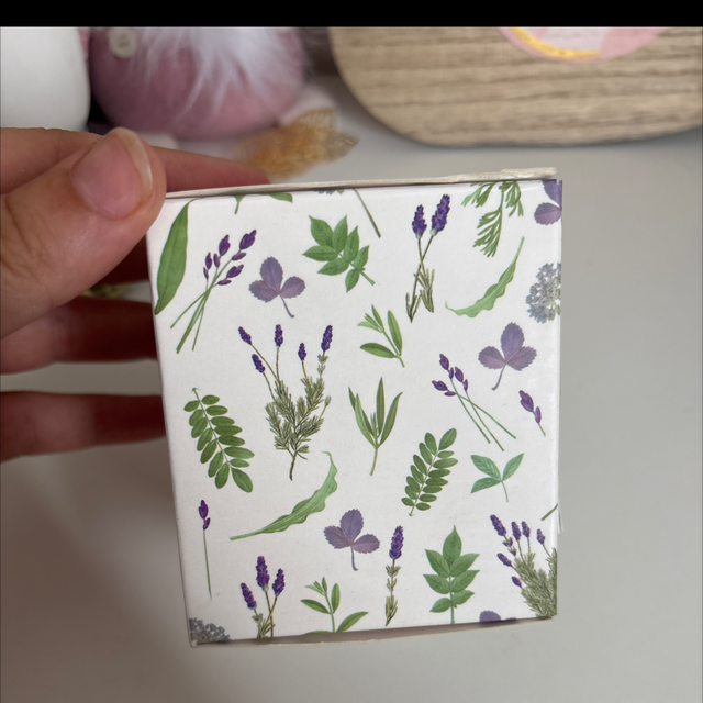 💜 AVON Lavender Blossom – Bougie parfumée